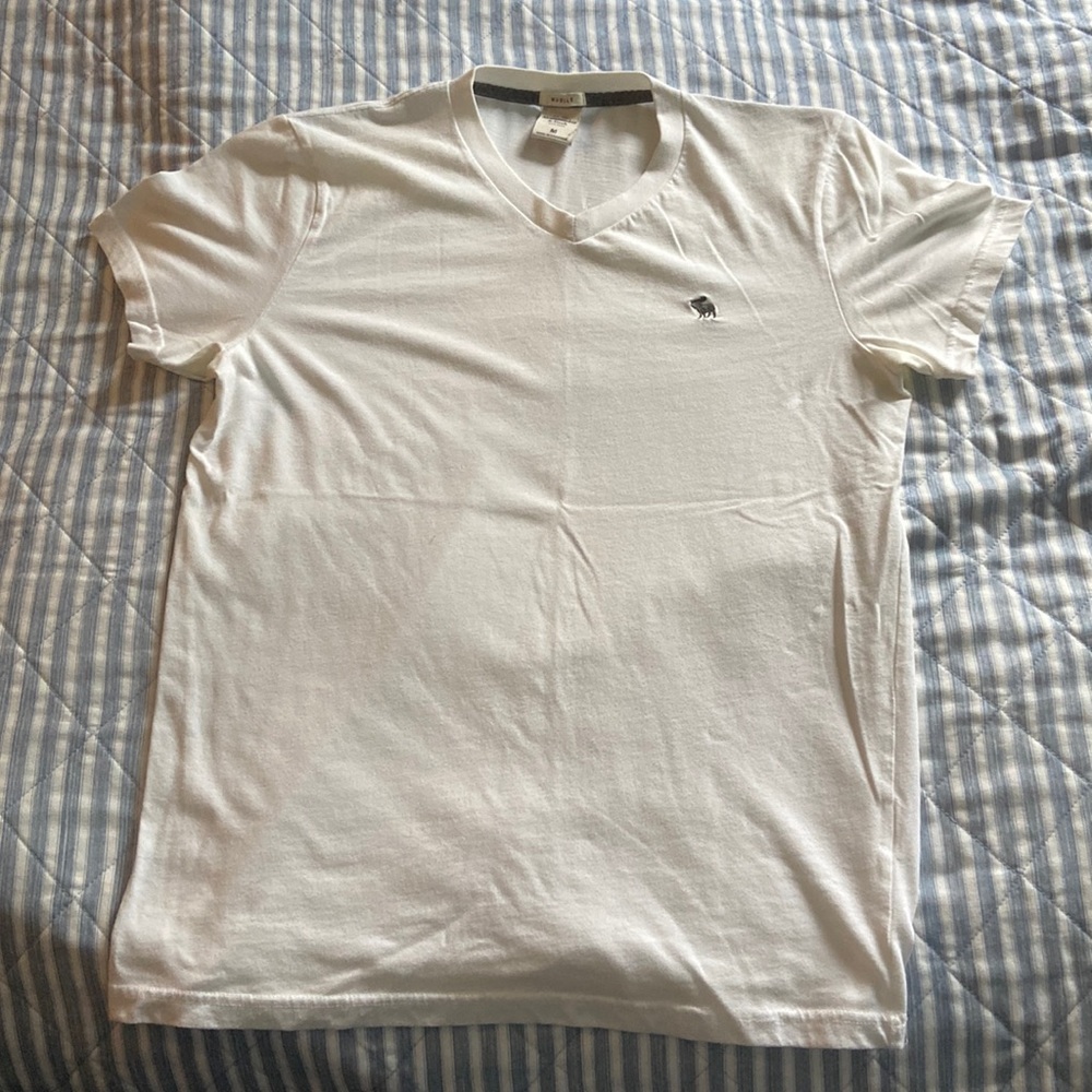 White Abercrombie and Fitch v neck tee